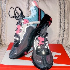 NIKE React Element 87